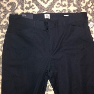 Navy Gap “Signature Skinny Ankle” pant